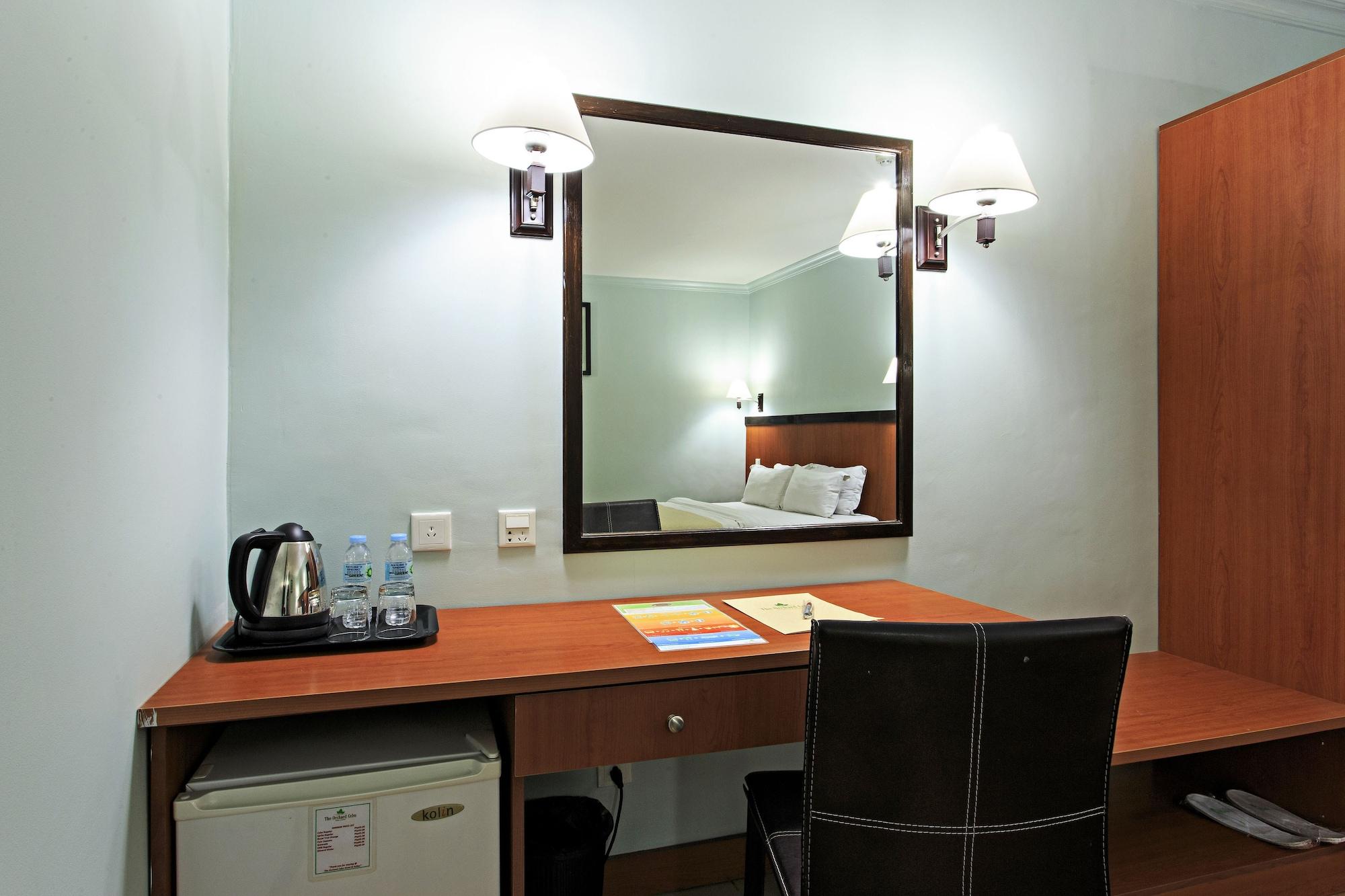 The Orchard Cebu Hotel & Suites Powered By Cocotel Mandaue City Exterior photo